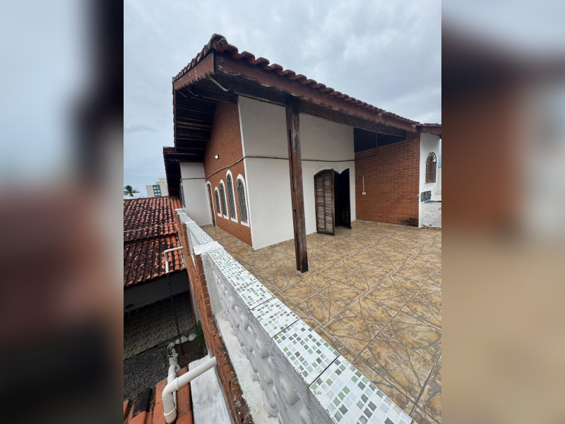 Casa à venda Parque Balneario Oasis com 430m² e 7 quartos por R$ 708.000 - 28-squintal-edicula3.jpeg