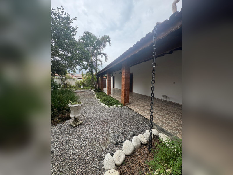 Casa à venda Parque Balneario Oasis com 430m² e 7 quartos por R$ 708.000 - 31-esacada.jpeg