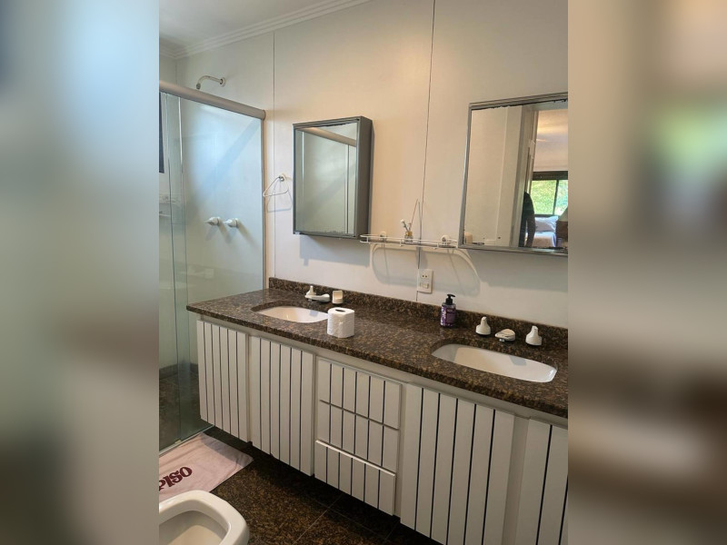 Apartamento à venda Pitangueiras com 225m² e 4 quartos por R$ 650.000 - 80240f92-8275-4cb0-b315-6db3a4eb9b42.jpeg