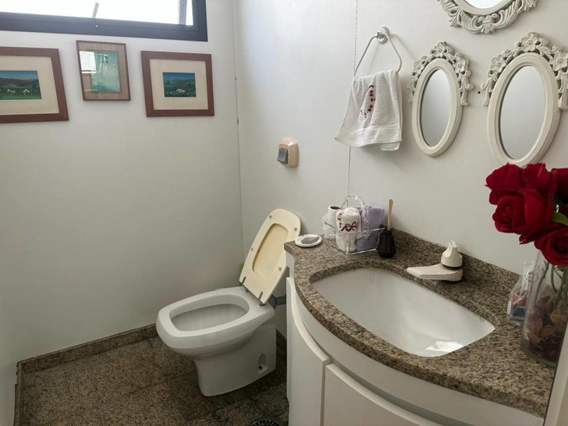 Apartamento à venda Pitangueiras com 225m² e 4 quartos por R$ 650.000 - c5691796-5c92-4667-8fdf-3b0799406ce8.jpeg