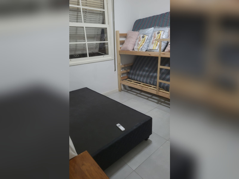 Apartamento à venda Boqueirão com 48m² e 1 quarto por R$ 325.000 - santos-quarto-1.jpg