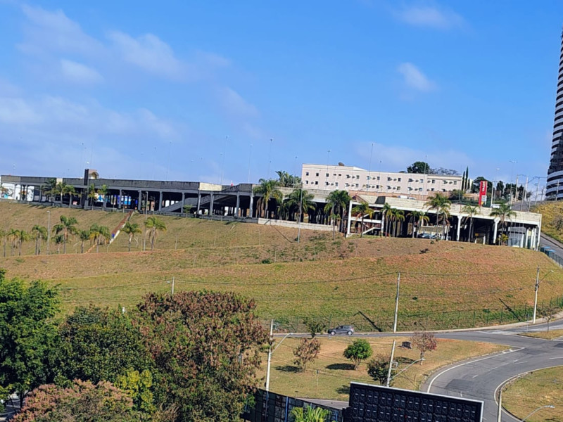 Comercial para alugar Centro com 120m² e 0 quartos por R$ 7.500 - loja-4.jpg