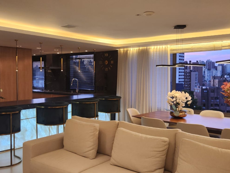 Apartamento à venda Petrópolis com 145m² e 3 quartos por R$ 2.550.000 - whatsapp-image-2025-09-11-at-205024.jpeg