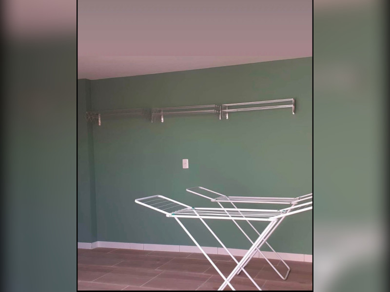 Comercial à venda Novo Mundo com 320m² e 1 quarto por R$ 1.950.000 - 1000336833.jpg