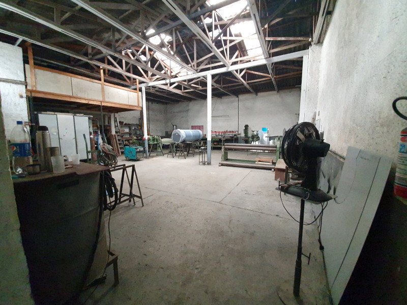 Comercial à venda Niterói com 484m² e 0 quartos por R$ 798.000 - 1000013928.jpg