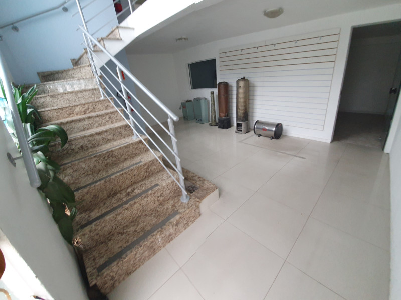 Comercial à venda Niterói com 484m² e 0 quartos por R$ 798.000 - 1000013936.jpg