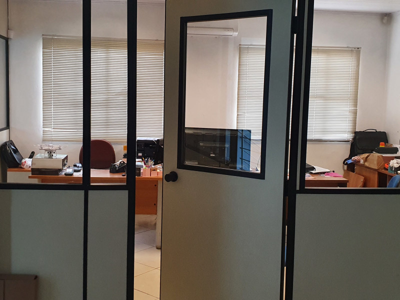 Comercial à venda Niterói com 484m² e 0 quartos por R$ 798.000 - 1000013941.jpg