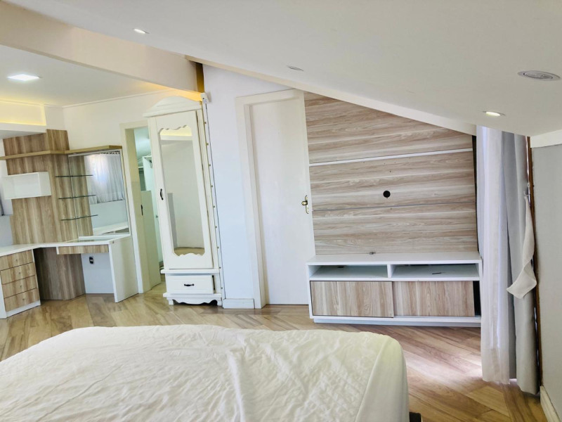 Casa à venda Santa Isabel com 400m² e 3 quartos por R$ 930.000 - img-20240409-wa0038.jpg