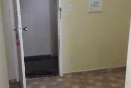 Kitnet à venda Centro com 28m² - 1 dormitório -  vagas - R$ 180.000 - fcc6be25-2b56-4625-badd-6c863845b003-1-all-1516.jpg