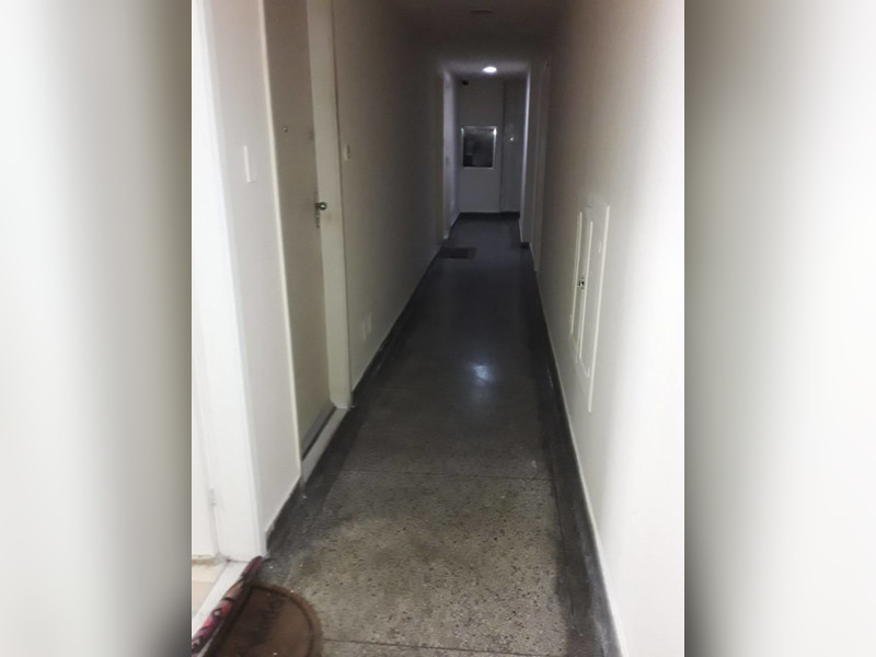 Kitnet à venda Centro com 28m² e 1 quarto por R$ 180.000 - fcc6be25-2b56-4625-badd-6c863845b003-1-all-1514.jpg