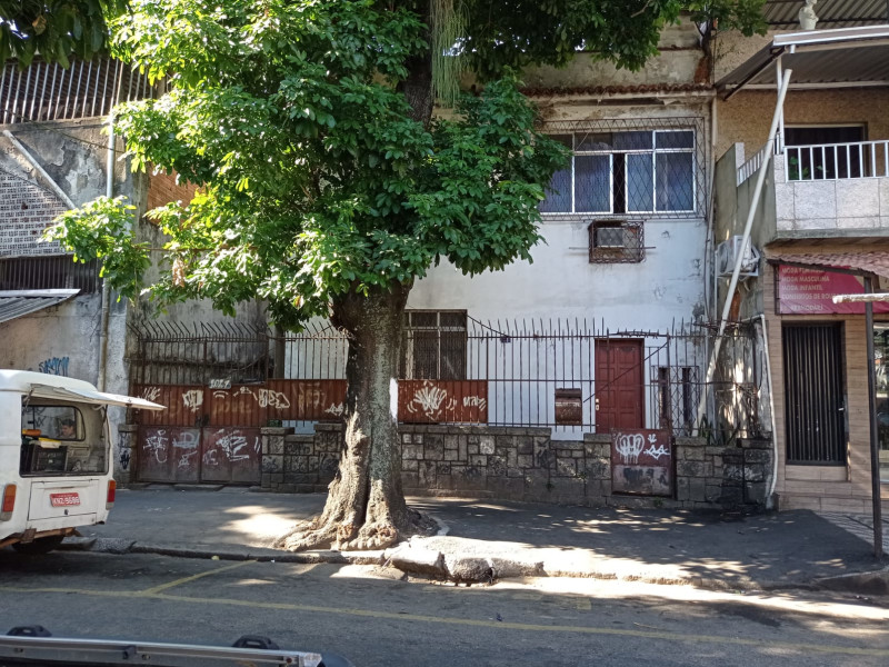 Casa à venda Santa Teresa com 250m² e 4 quartos por R$ 500.000 - imagem-do-whatsapp-de-2025-10-08-as-150754-cbe09970.jpg