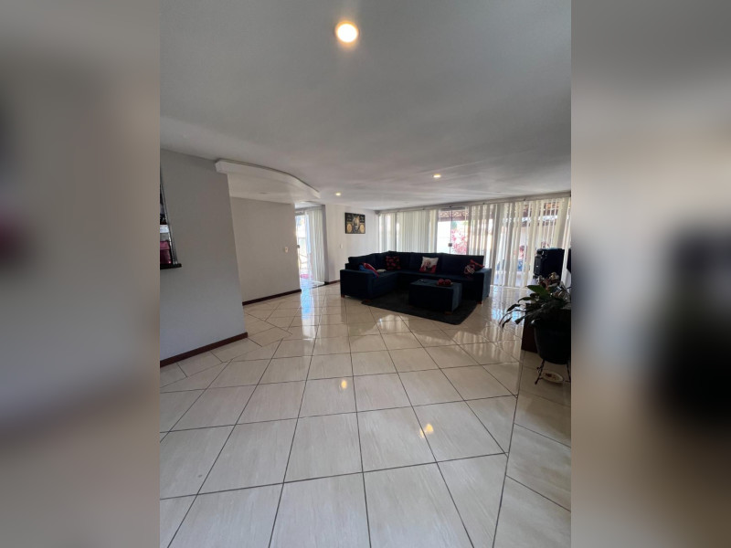 Casa à venda Maravista com 350m² e 4 quartos por R$ 980.000 - 12523be4-801f-4b8d-8fcc-fabc9e05df41.jpeg