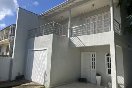 Casa à venda Niterói com 198m² - 3 dormitórios -  vagas - R$ 690.000 - img-2460.jpeg