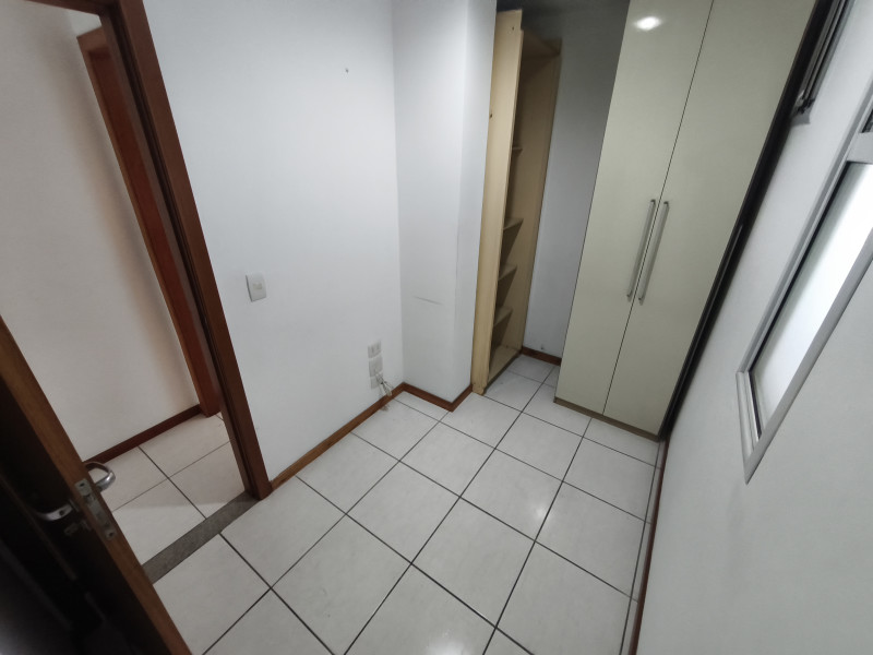 Apartamento à venda Praia da Costa com 120m² e 4 quartos por R$ 870.000 - img-20251120-170735.jpg