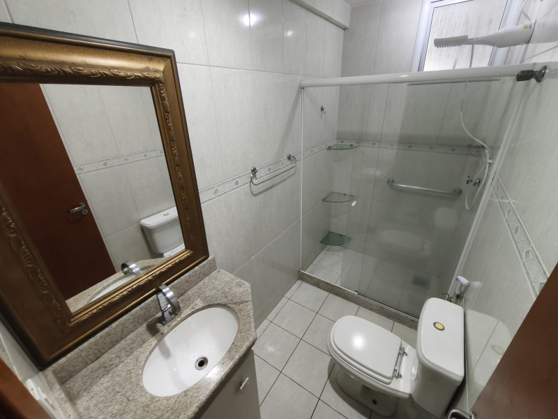 Apartamento à venda Praia da Costa com 120m² e 4 quartos por R$ 870.000 - img-20251120-170821.jpg