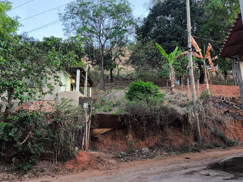 Chácara à venda Recanto do Sossego com 2000m² e 1 quarto por R$ 245.000 - 1000038033.jpg