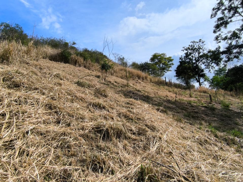 Chácara à venda Recanto do Sossego com 2000m² e 1 quarto por R$ 245.000 - 1000038210.jpg