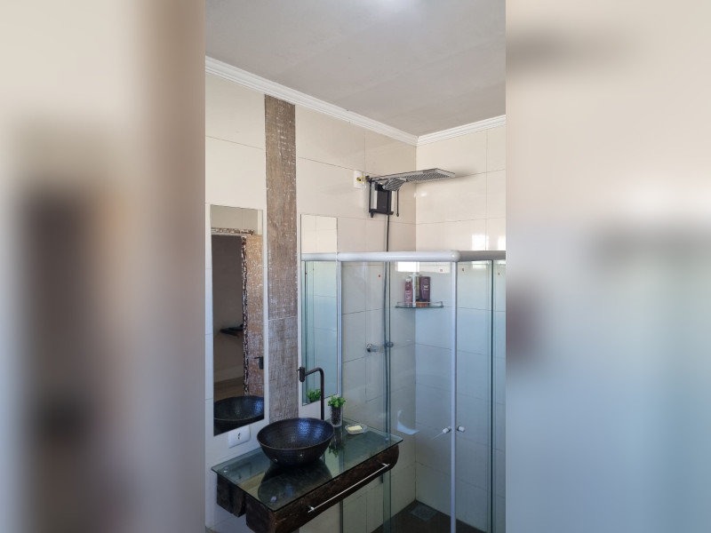 Casa à venda Cidade vergani  com 300m² e 1 quarto por R$ 550.000 - 1000346355.jpg