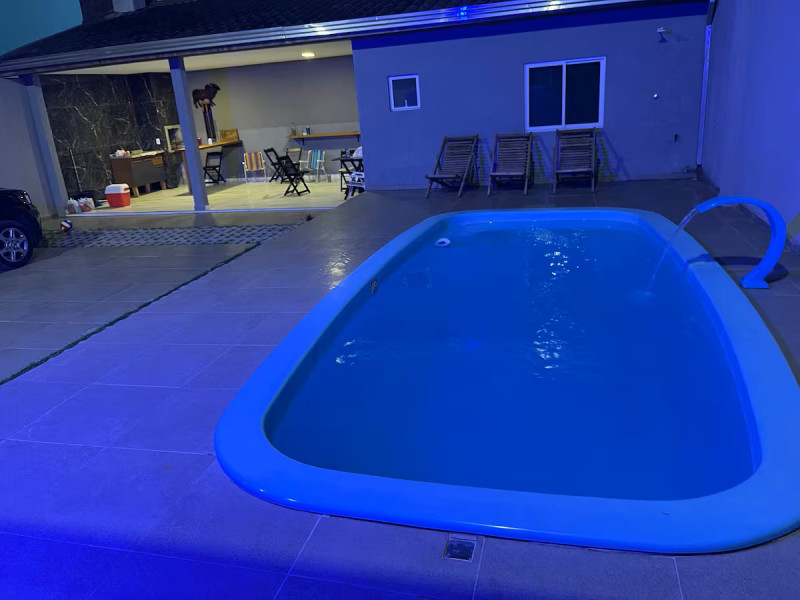 Casa à venda Centro com 210m² e 5 quartos por R$ 1.450.000 - piscina-e-churrasqueira-costa-azul-foto-2.jpeg