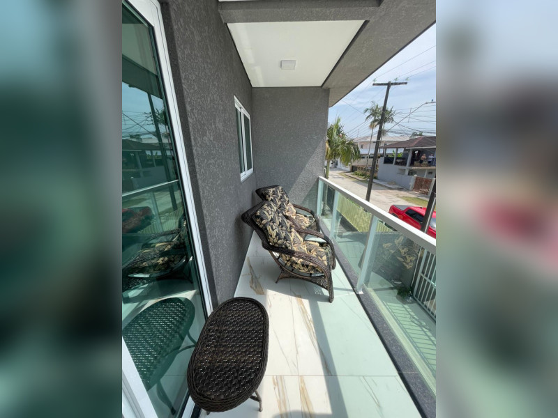 Casa à venda Centro com 210m² e 5 quartos por R$ 1.450.000 - varanda-casa-costa-azul-2.JPG