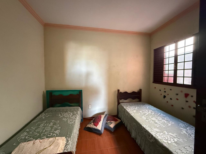 Casa à venda Vivendas da Exposição com 149m² e 4 quartos por R$ 420.000 - img-20251031-wa0012.jpg