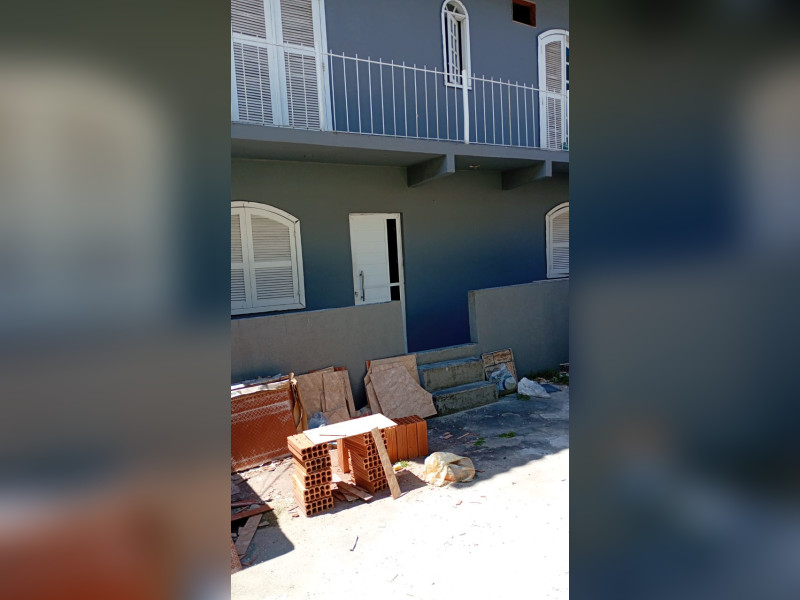 Casa à venda Rocha Miranda com 500m² e 7 quartos por R$ 650.000 - casa-dos-fundos.jpg