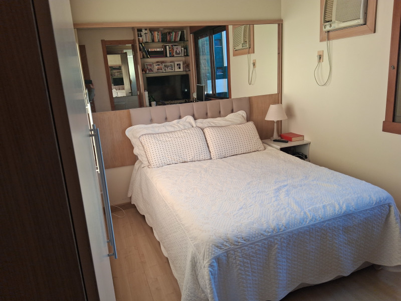 Apartamento à venda Menino Deus com 92m² e 3 quartos por R$ 875.000 - suite-original.jpeg