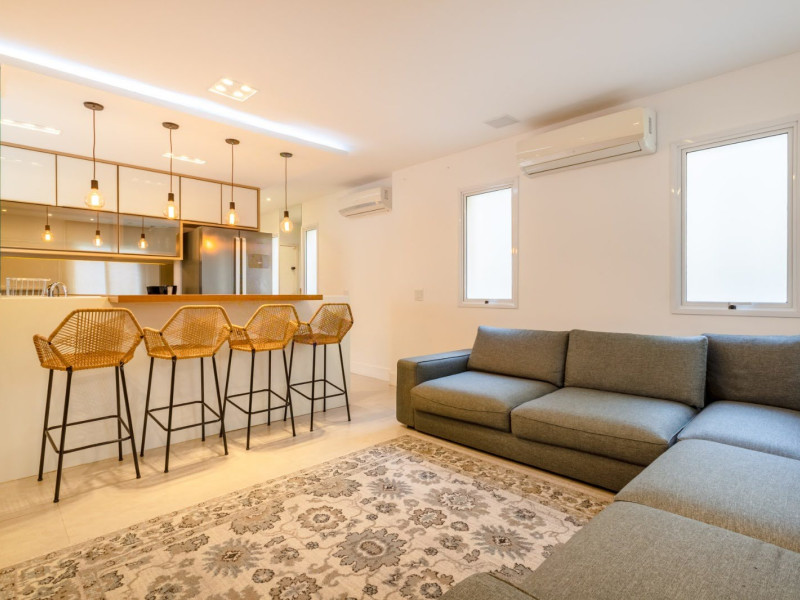 Cobertura à venda Copacabana com 116m² e 2 quartos por R$ 1.980.000 - img-20250310-wa0014.jpg