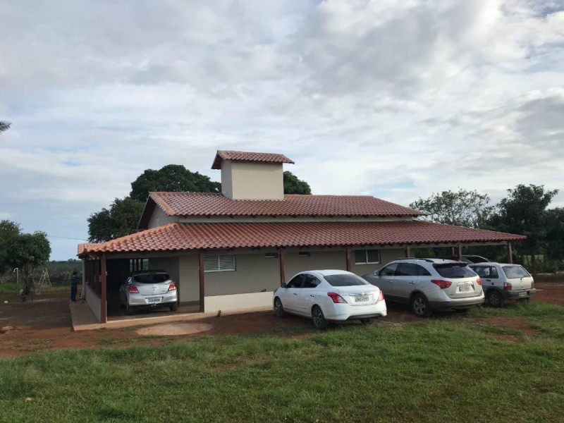 Fazenda à venda Centro com 68m² e 3 quartos por R$ 18.500.000 - faz2.jpg