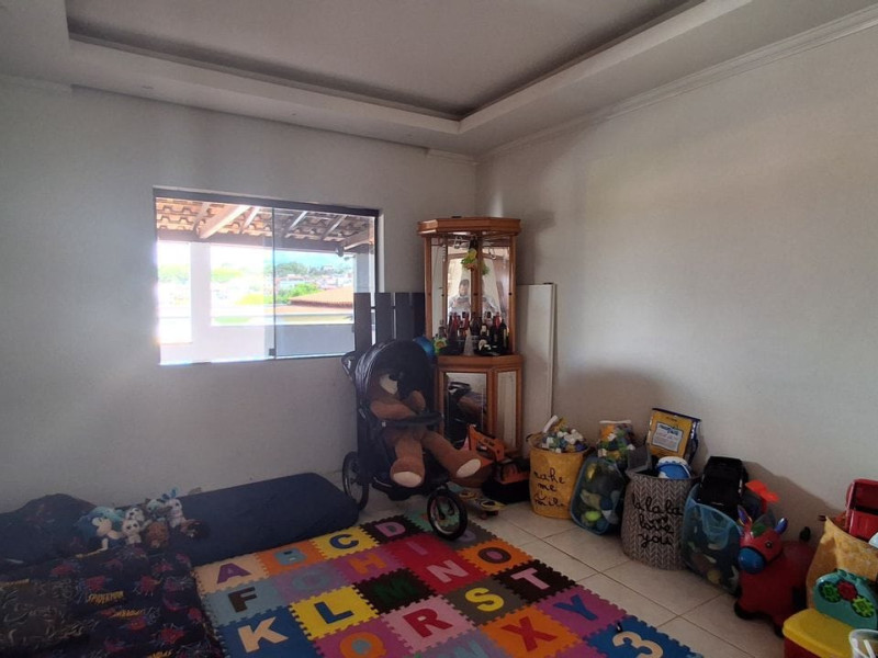 Chácara à venda Parque das Colinas com 1161m² e 3 quartos por R$ 990.000 - 1000492365.jpg