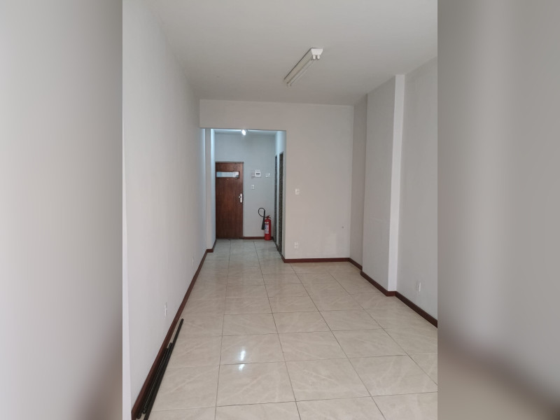 Comercial à venda Centro com 30m² e 1 quarto por R$ 170.000 - 9e7486e3-a9df-4da5-8702-6d19a94473f7.jpeg