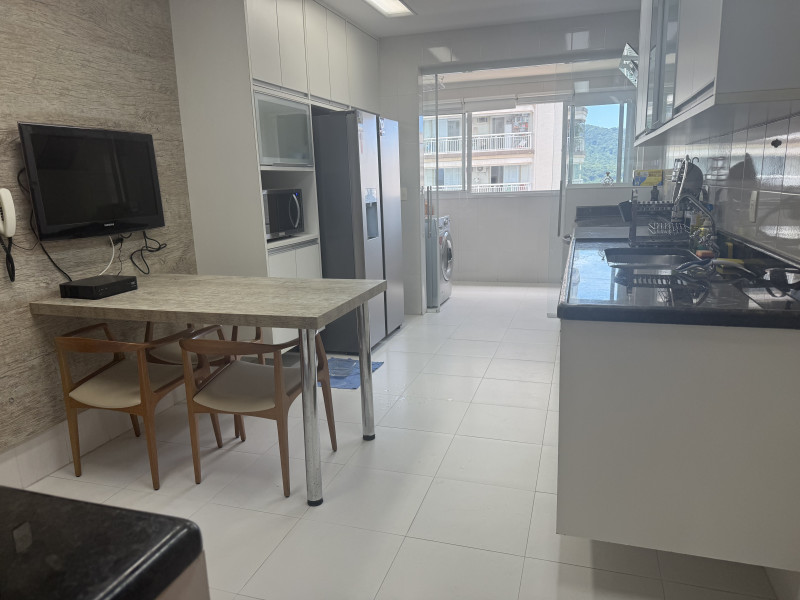 Apartamento à venda Ponta da Praia com 199m² e 3 quartos por R$ 3.150.000 - img-0302.jpeg