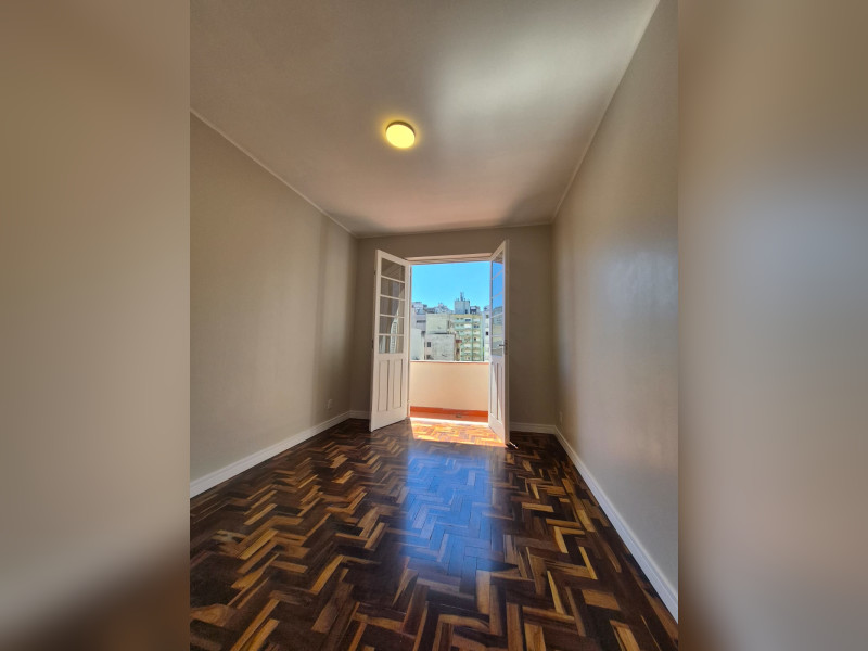 Apartamento à venda Centro Histórico com 80m² e 3 quartos por R$ 399.000 - imagem-do-whatsapp-de-2025-11-01-as-153025-74b7cb8f.jpg