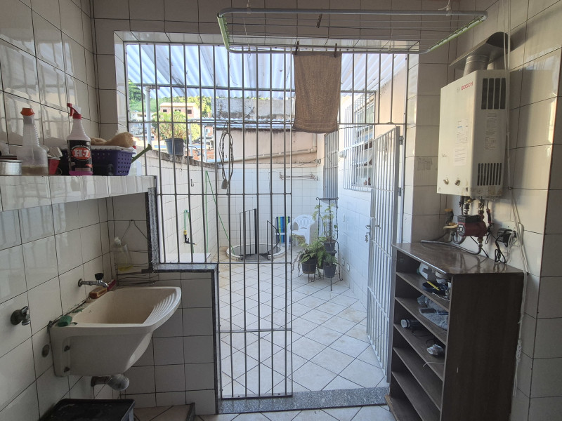 Apartamento à venda Santa Rosa com 114m² e 3 quartos por R$ 500.000 - area-de-servico.jpg