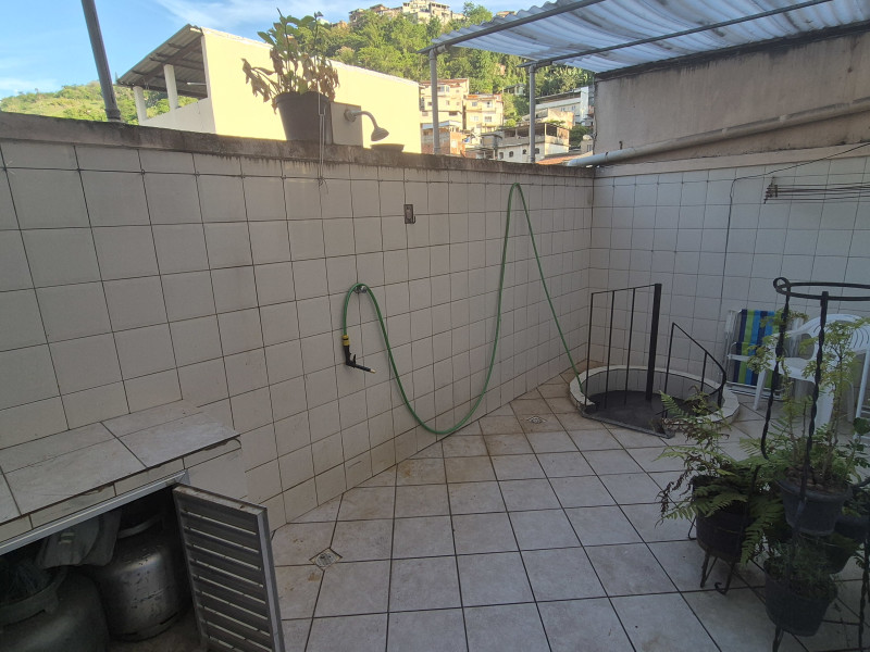 Apartamento à venda Santa Rosa com 114m² e 3 quartos por R$ 500.000 - servico-descoberta-acesso-a-garagem.jpg