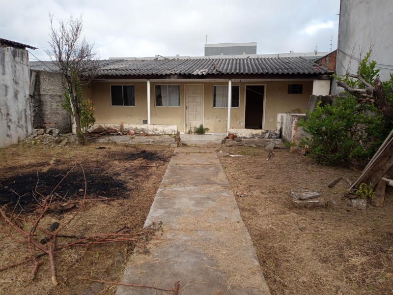 Casa à venda Vargem Grande com 110m² e 3 quartos por R$ 750.000 - img-20251029-153524-720.jpg
