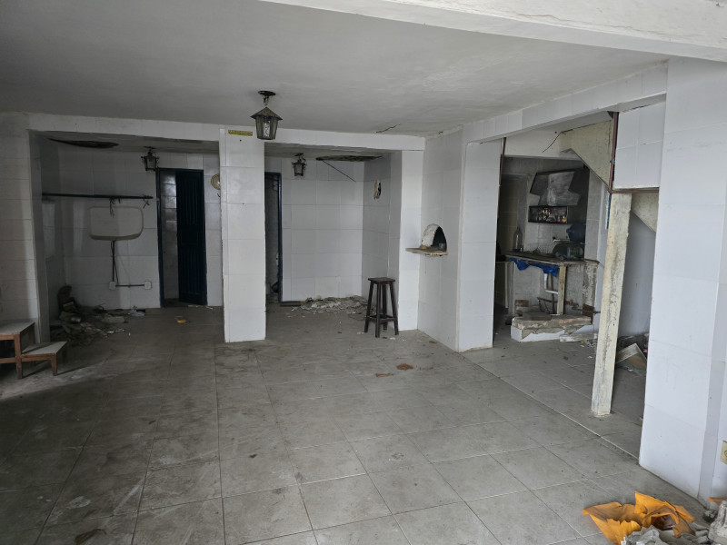 Comercial à venda centro com 230m² e 1 quarto por R$ 400.000 - 20251107-164419.jpg