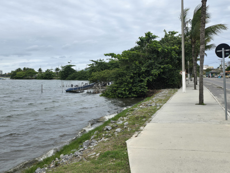 Comercial à venda centro com 230m² e 1 quarto por R$ 400.000 - 20251107-164814.jpg