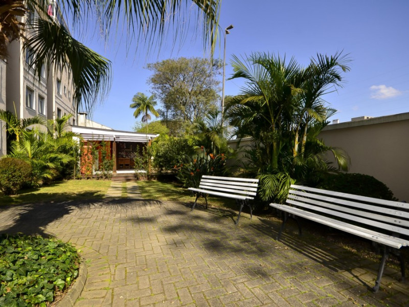 Cobertura à venda Juvevê com 9566m² e 2 quartos por R$ 710.000 - 1000107132.jpg