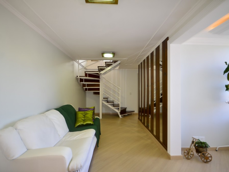 Cobertura à venda Juvevê com 9566m² e 2 quartos por R$ 710.000 - 1000108264.jpg