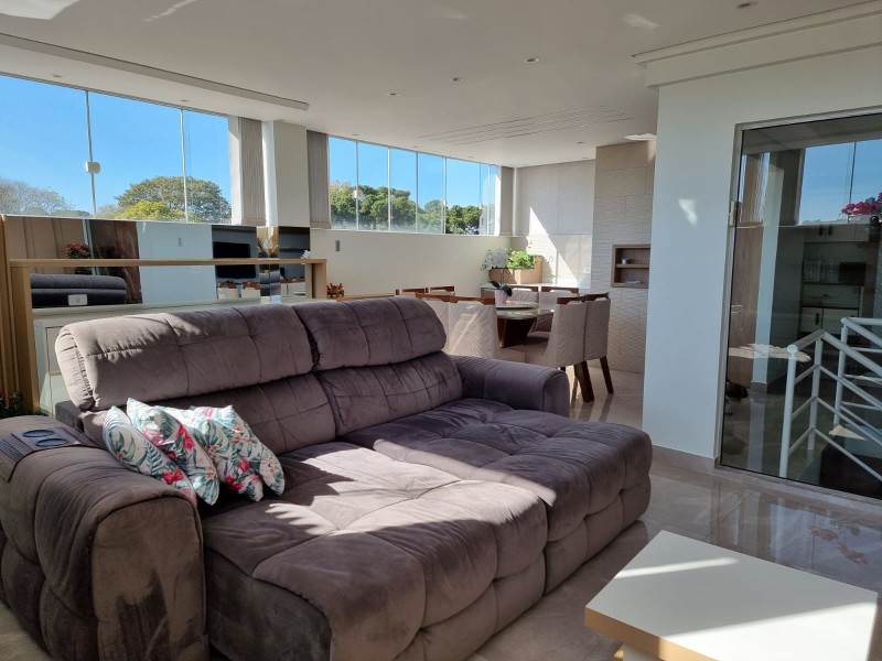 Cobertura à venda Juvevê com 9566m² e 2 quartos por R$ 710.000 - 1000400262.jpg