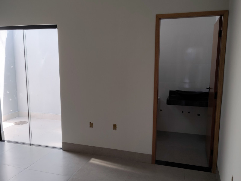 Casa à venda Jardim Canaã com 70m² e 2 quartos por R$ 290.000 - 1000191981.jpg