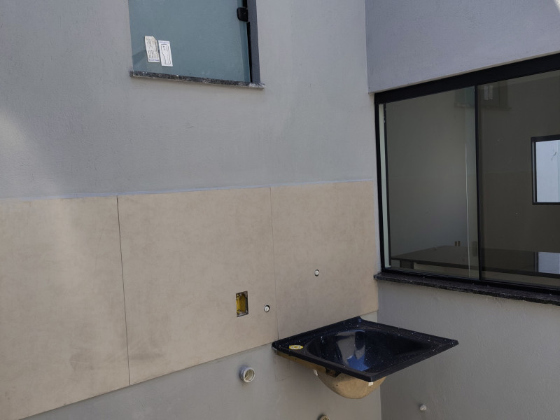 Casa à venda Jardim Canaã com 70m² e 2 quartos por R$ 290.000 - 1000191991.jpg