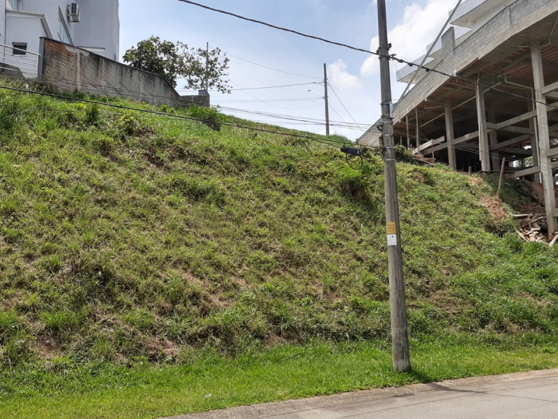 Terreno à venda Golf Gardens com 534m² e 1 quarto por R$ 600.000 - imagem-do-whatsapp-de-2025-11-08-as-141445-a5067b00.jpg