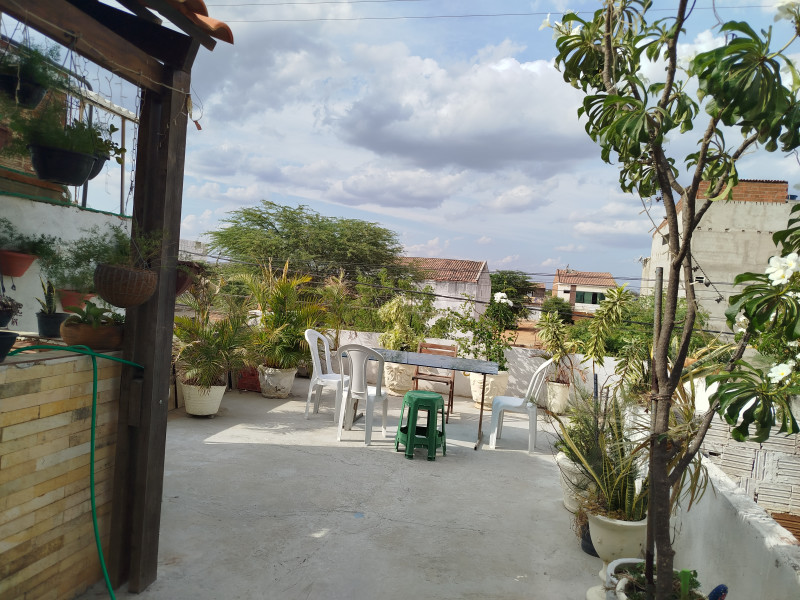 Casa à venda Bela Vista com 360m² e 10 quartos por R$ 1.600.000 - img-20250109-150942.jpg