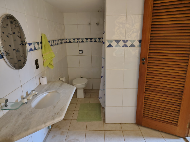 Casa de condomínio à venda Residencial Vila Verde com 388m² e 5 quartos por R$ 2.415.000 - lazer-vest-banho.jpg