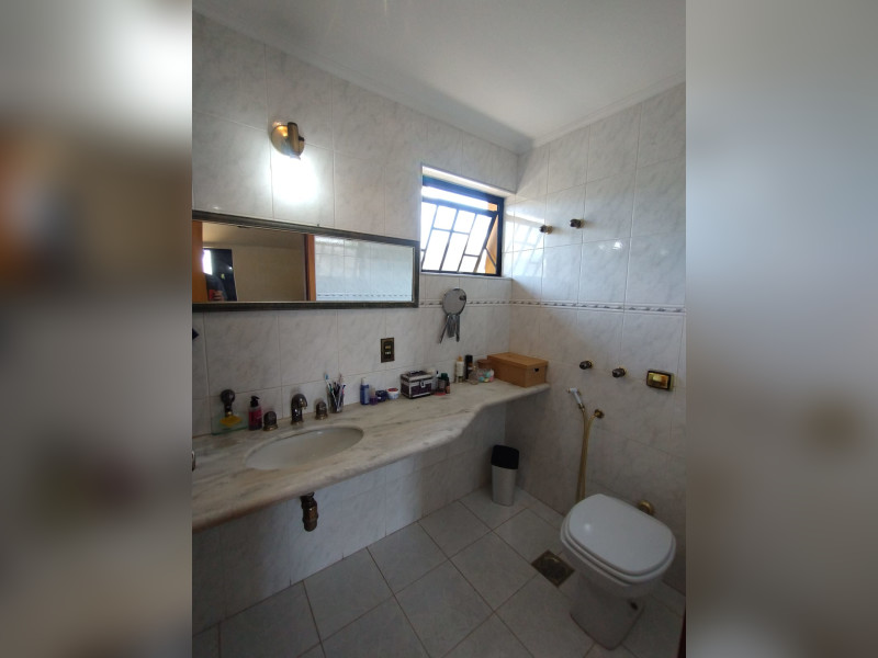 Casa de condomínio à venda Residencial Vila Verde com 388m² e 5 quartos por R$ 2.415.000 - suitem-banho.jpg