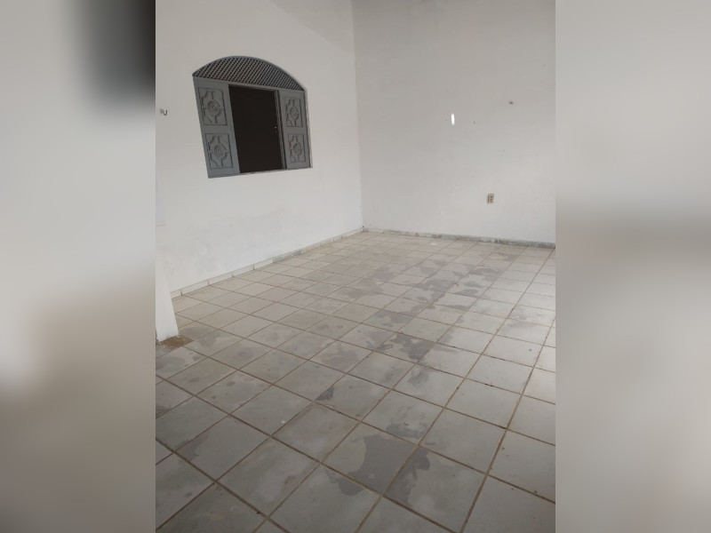 Casa à venda Centro com 90m² e 3 quartos por R$ 95.000 - img-20251031-wa0041.jpg