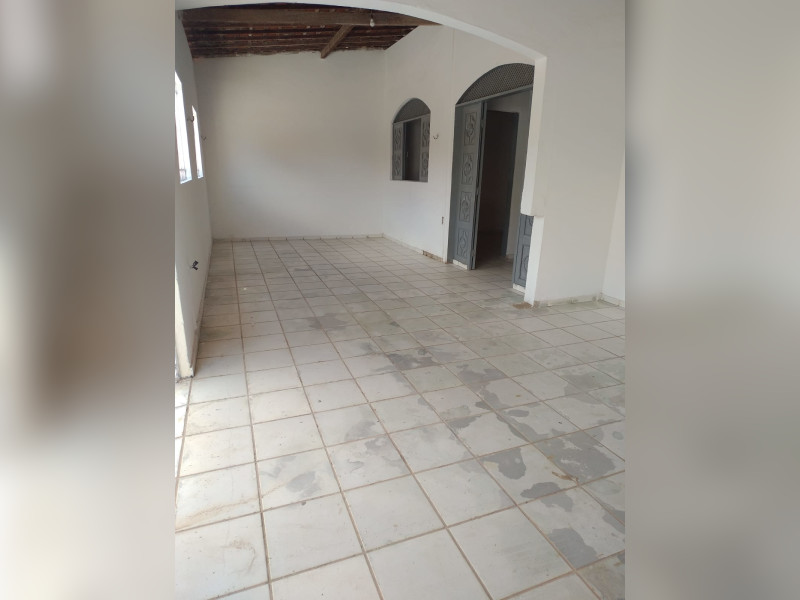 Casa à venda Centro com 90m² e 3 quartos por R$ 95.000 - img-20251031-wa0042.jpg