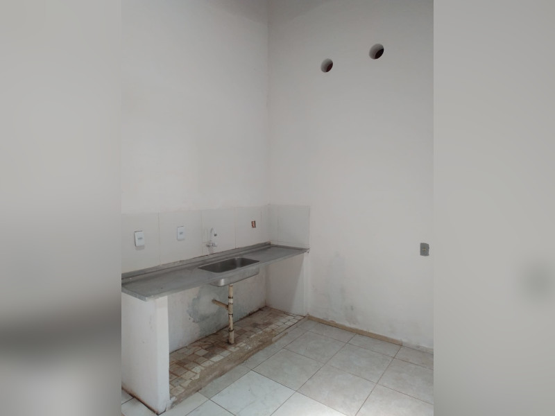 Casa à venda Centro com 90m² e 3 quartos por R$ 95.000 - img-20251031-wa0046.jpg